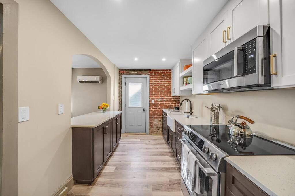 Luxury Apartment In Historic Carriage House Kennett Square Exterior photo